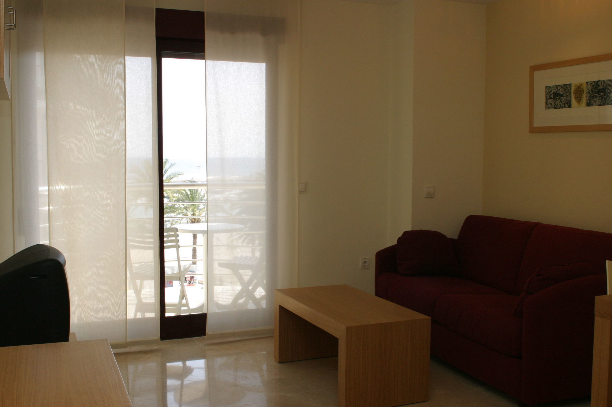 Aparthotel Milord'S Suites Бенидорм Екстериор снимка